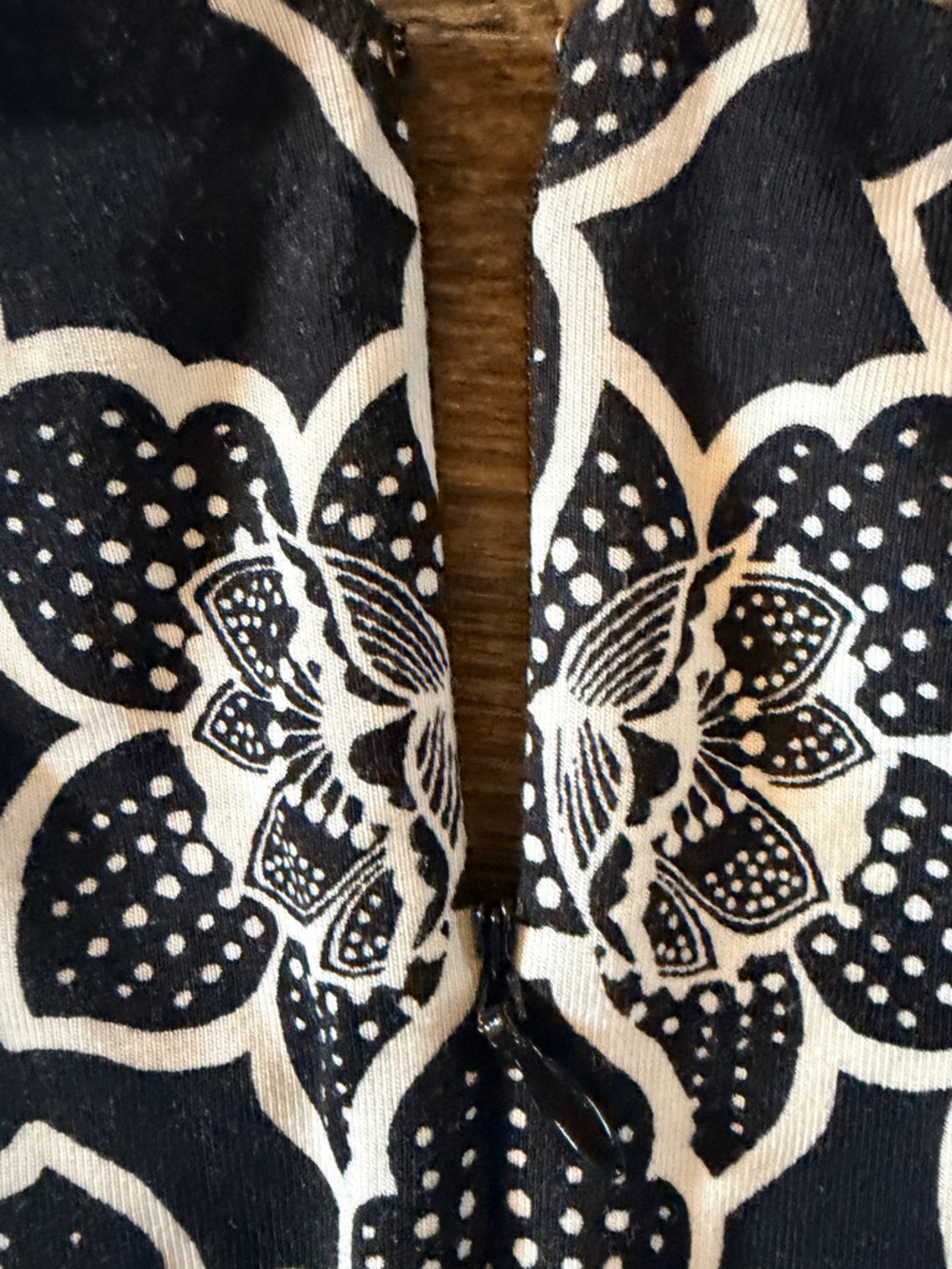 LOFT Black and White Floral V-Neck Midi Dress size 8 - Picture 6 of 8